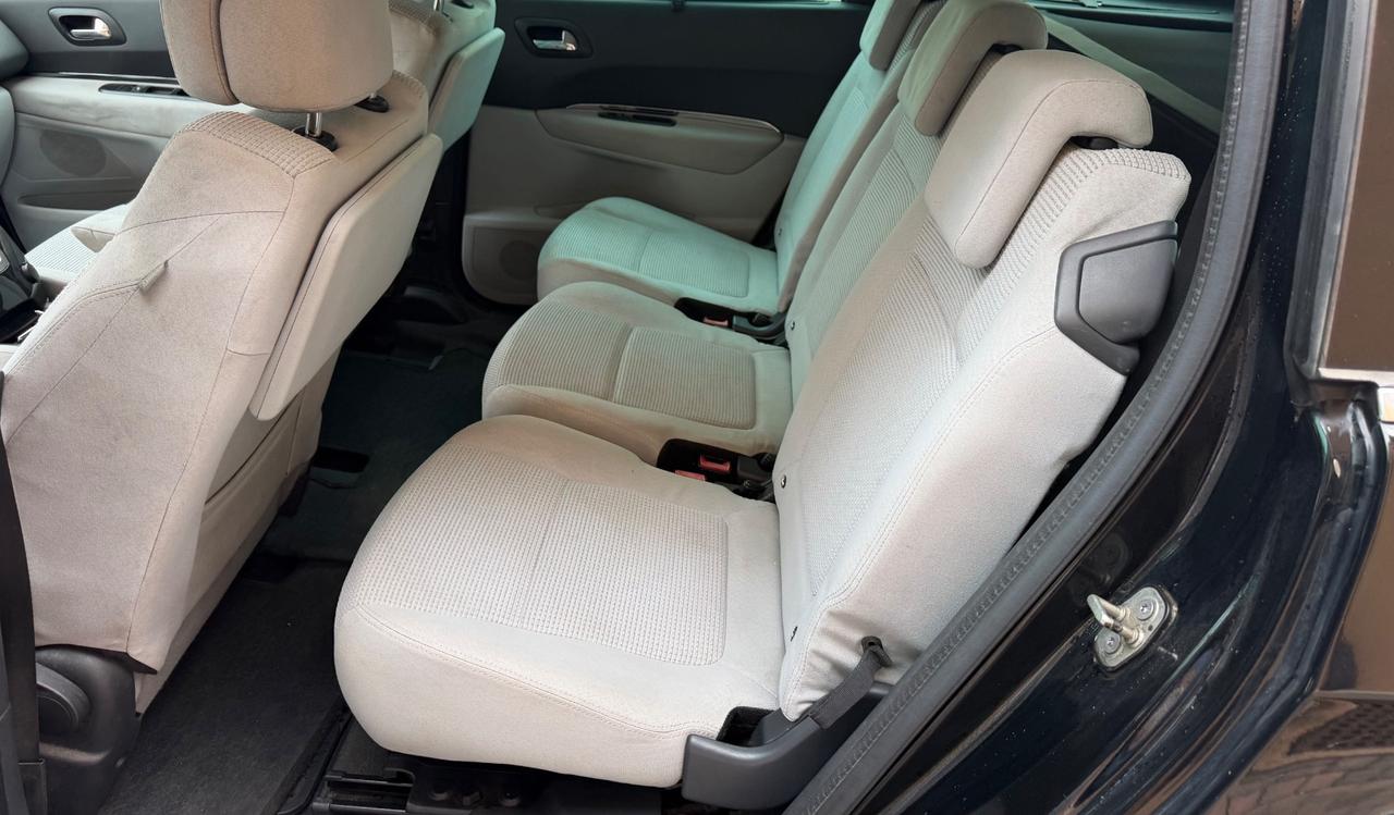 Peugeot 5008 2.0 HDi 163CV 7 Posti