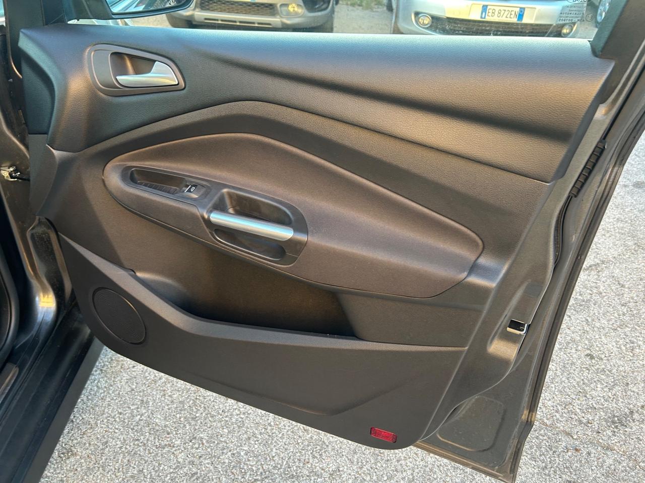 Ford C-Max7 1.5 TDCi 120CV 7 Posti Gancio Traino