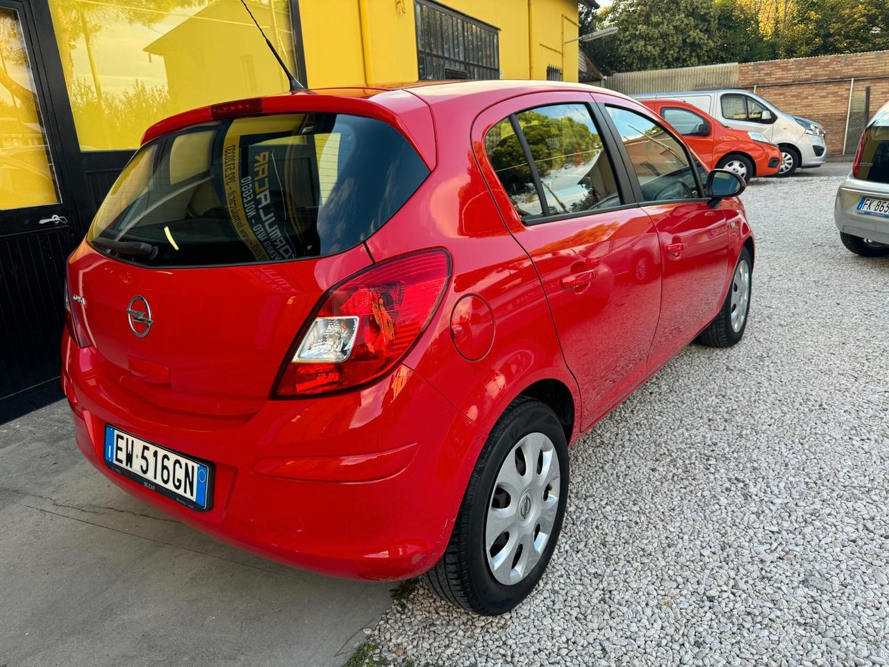 Opel Corsa 1.2 85CV 5 porte GPL SCAD.2034 NEOPATENTATI