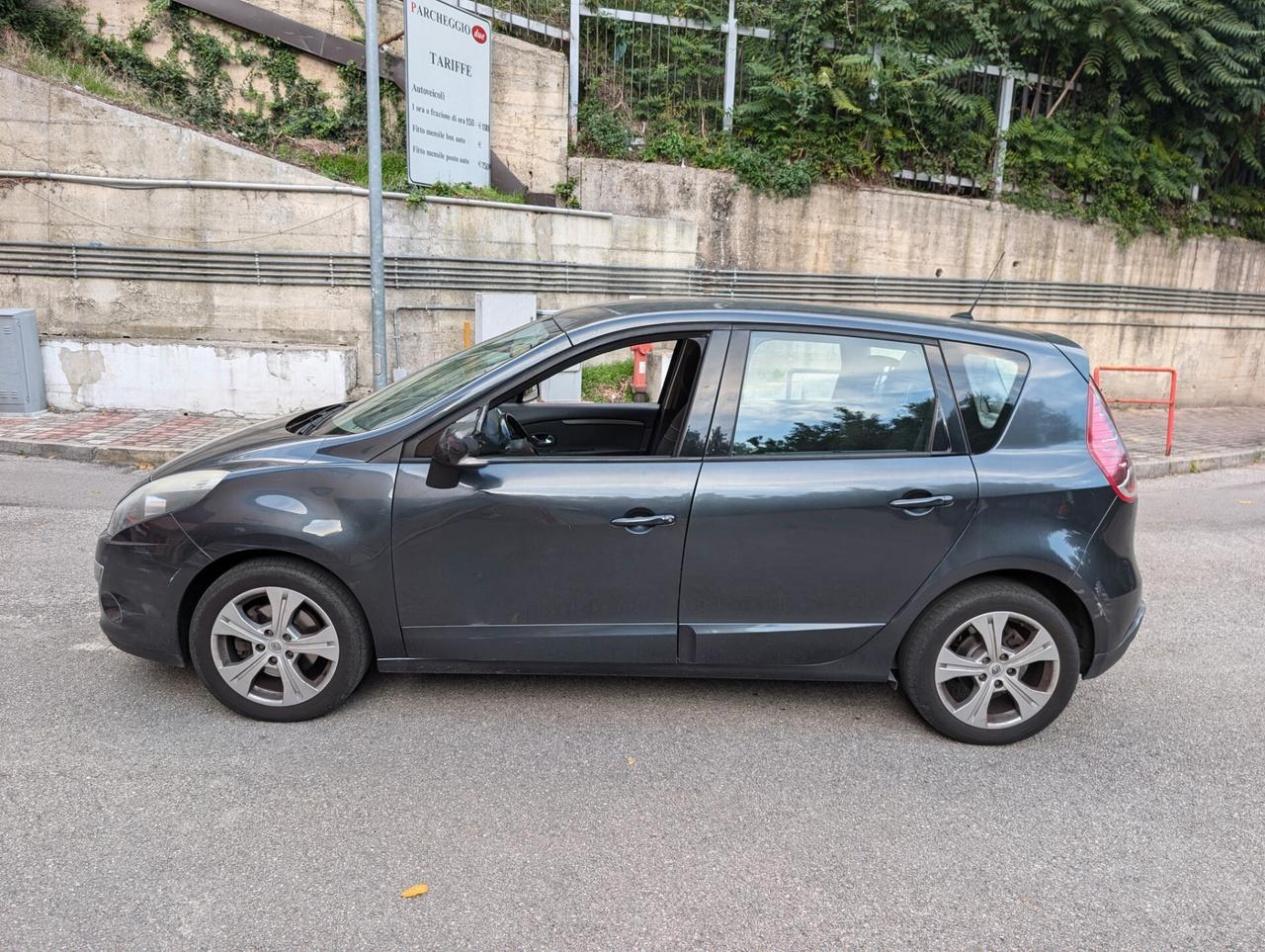 Renault Scenic Scénic X-Mod 1.5 dCi 110CV Luxe