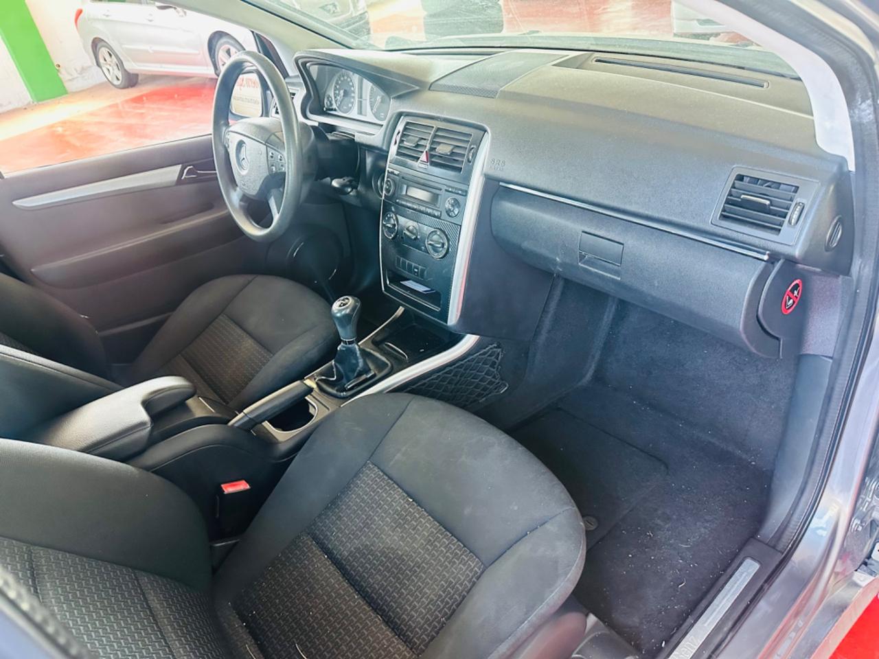 Mercedes-benz B 180 BlueEFFICIENCY Sport