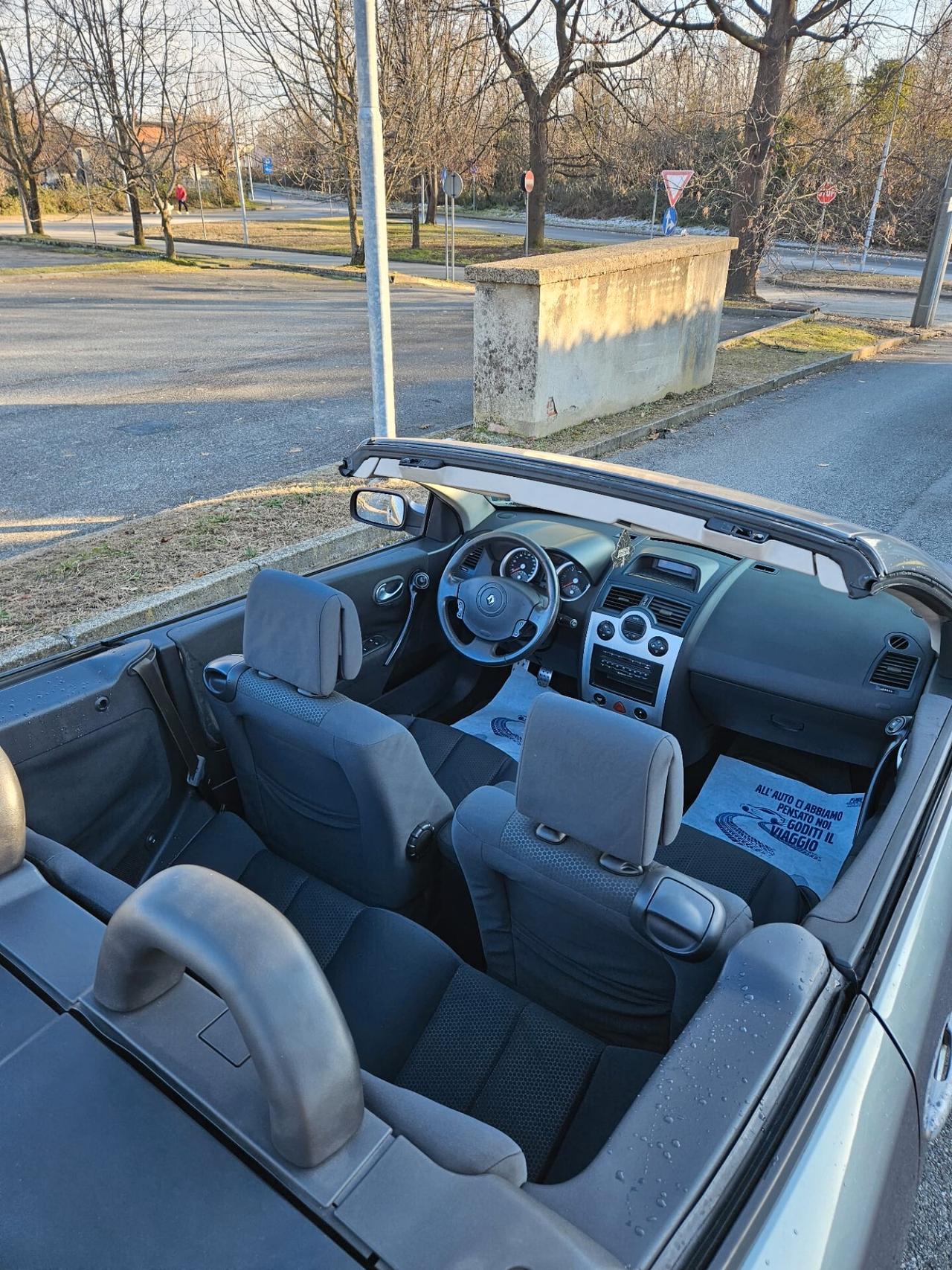 Renault Megane cabriolet NEOPATENTATI