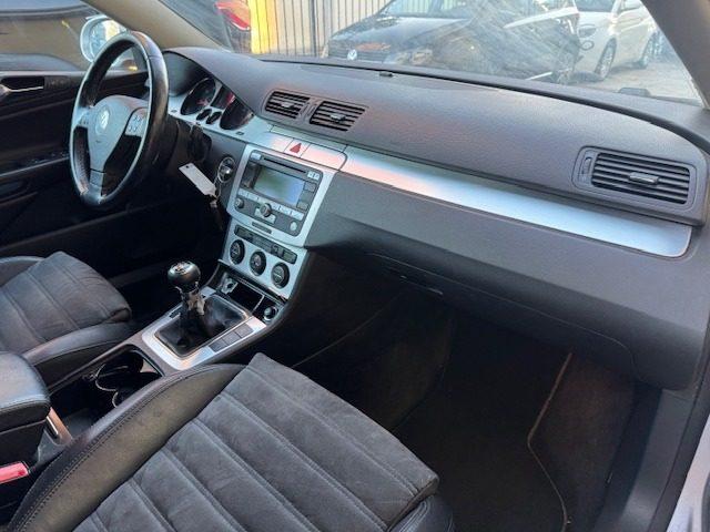 VOLKSWAGEN Passat 2.0 TDI DPF Var. Highline