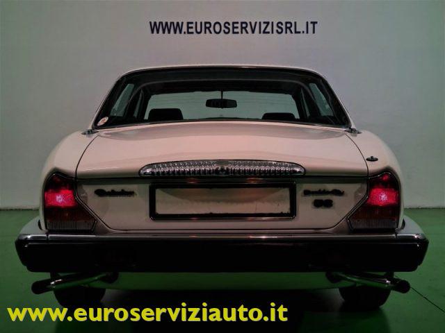 JAGUAR Daimler 5.3 HE XJ 12