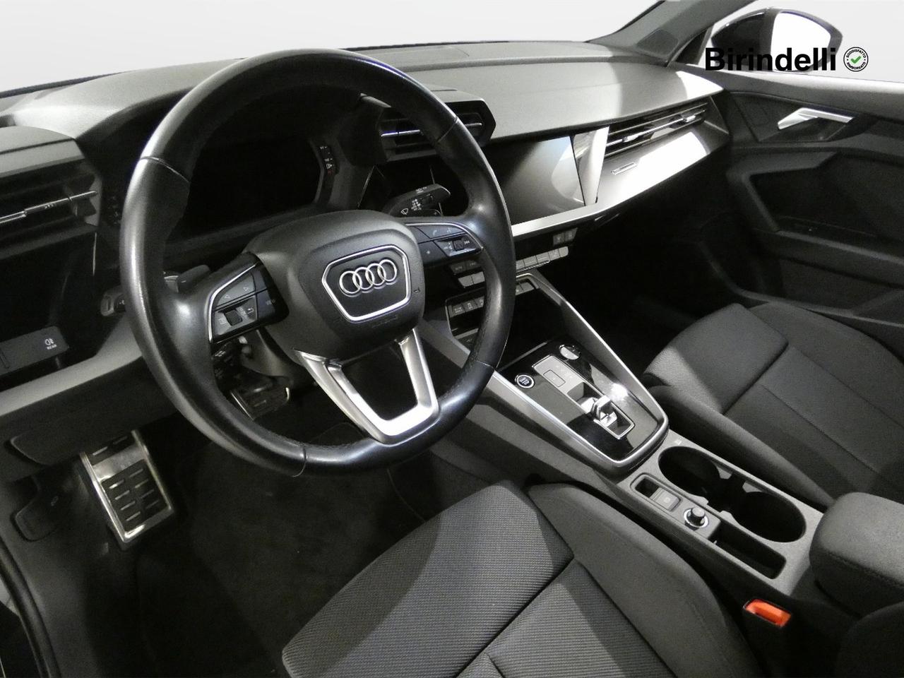 AUDI A3 4ª serie - A3 Sedan 35 TDI S tronic S line edition