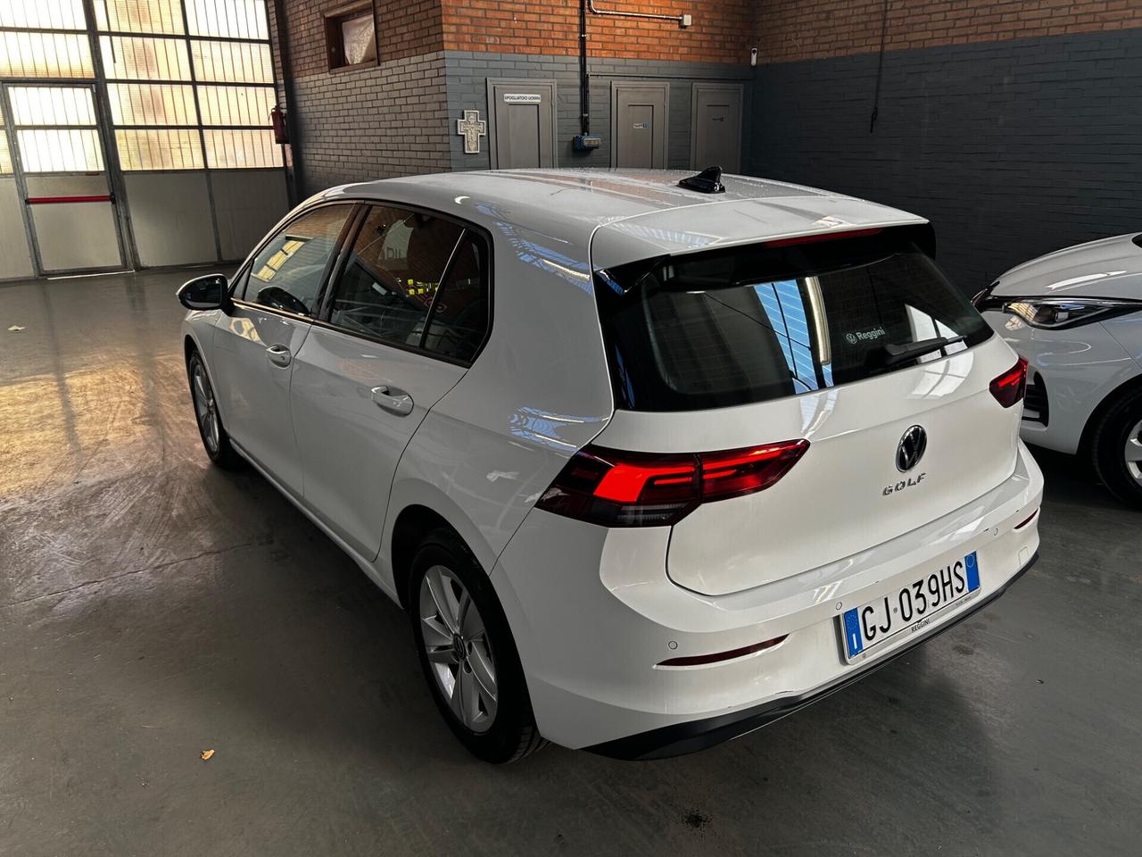 Volkswagen Golf 1.5 TGI DSG Life neopatentati