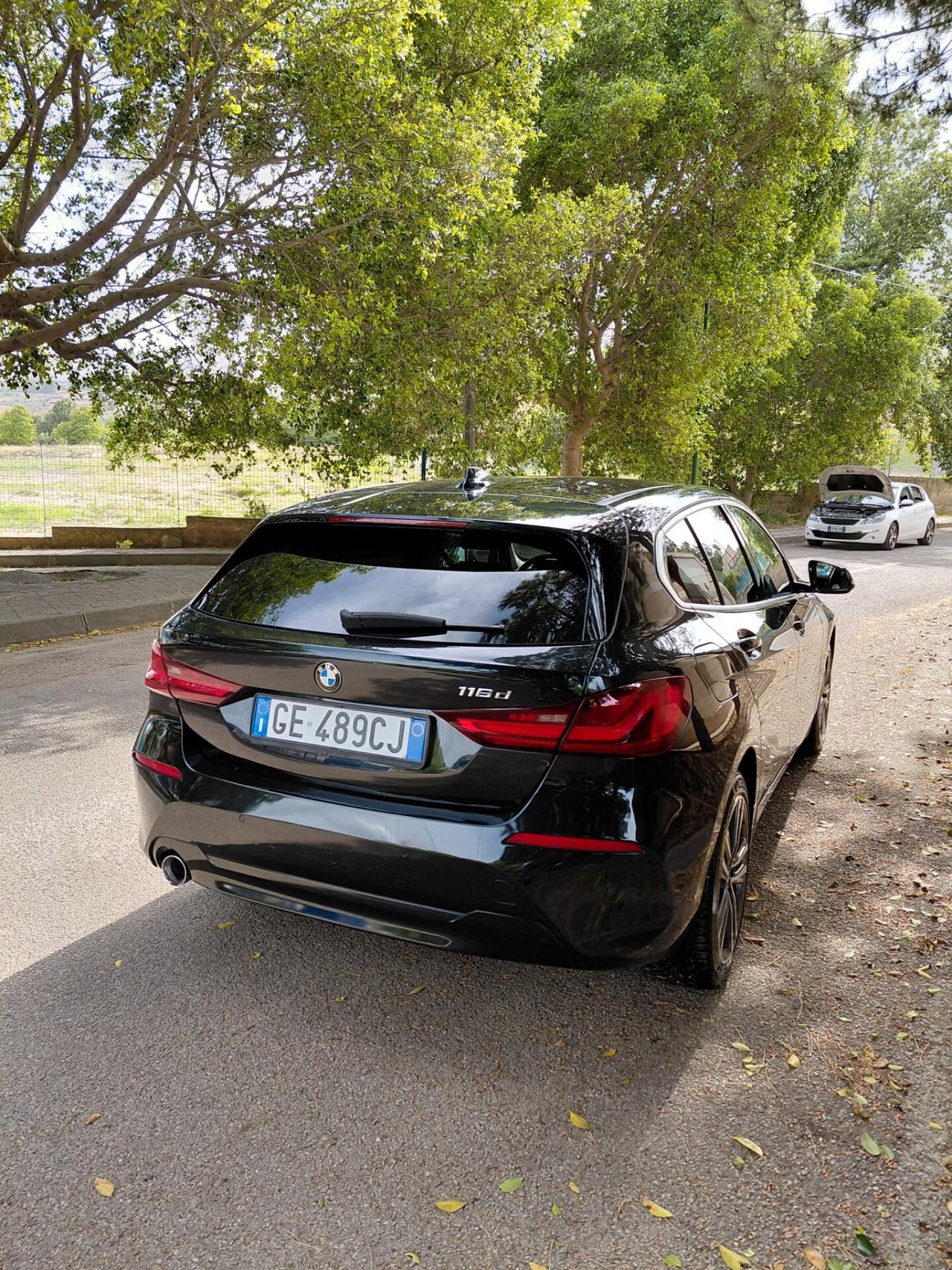 Bmw 116 116d 5p. Advantage