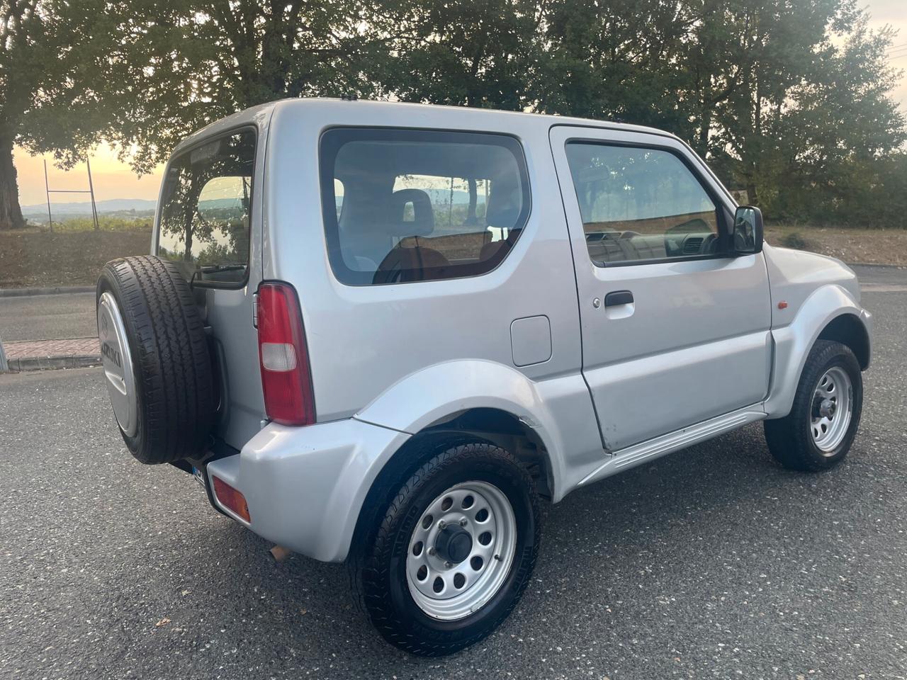 Suzuki Jimny 1.3i 16V cat JX Metano