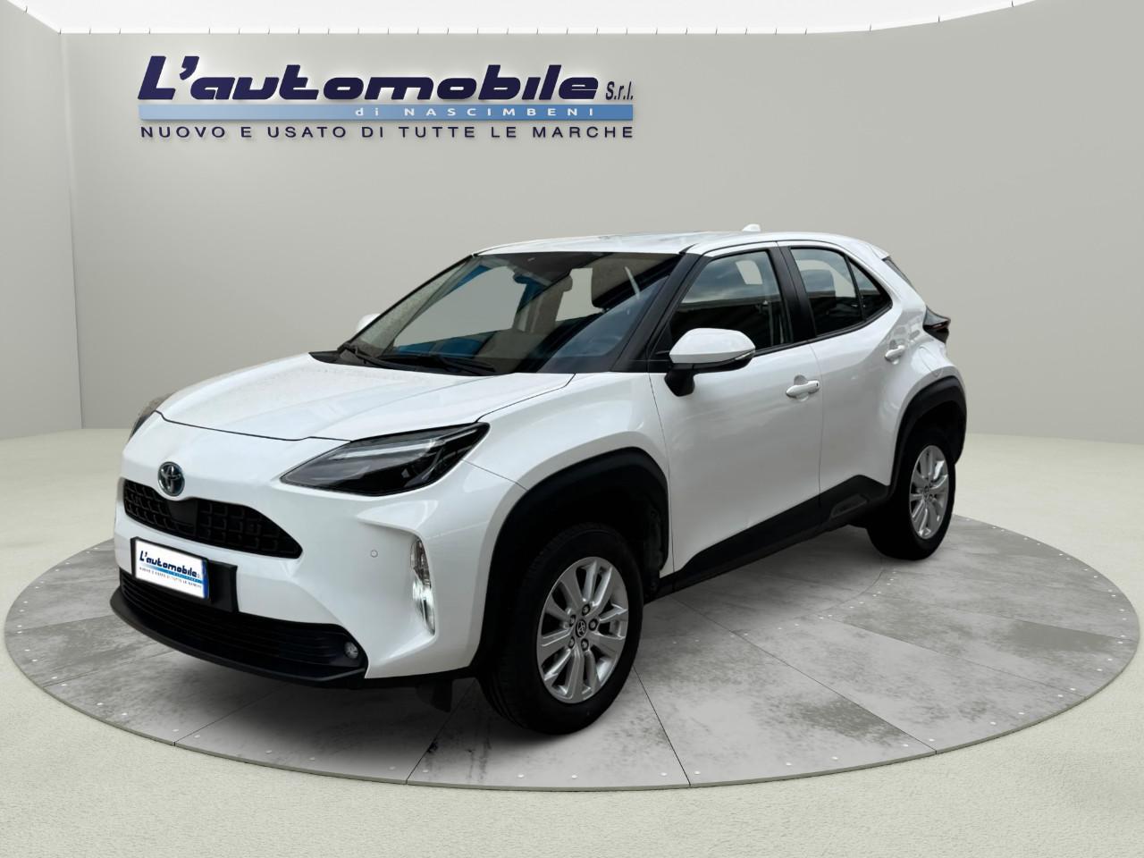 Toyota Yaris Cross 1.5h Business awd-i 116cv e-cvt NAVI