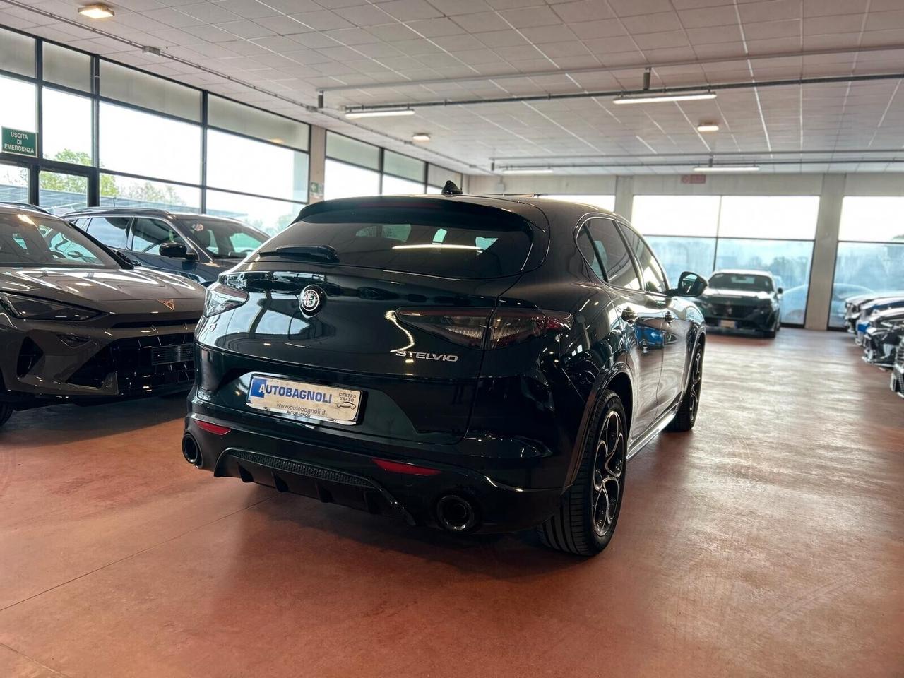 Alfa Romeo Stelvio VELOCE 2.2 Turbodiesel AT8 Q4 SPOTICAR