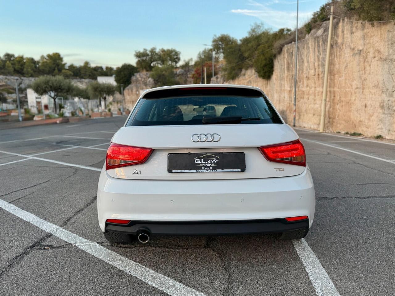 Audi A1 SPB ADMIRED/1.4 TDI 90CV/NAVI/NEOPATENTATI