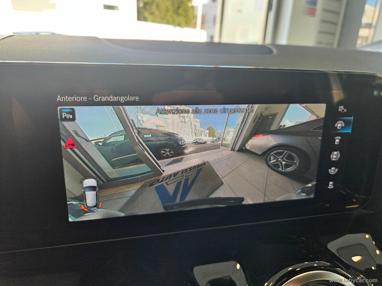 MERCEDES-BENZ GLA 200 d Automatic 4Matic Sport