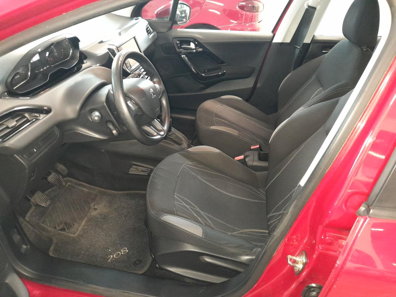 Peugeot 208 1.2 VTi 82 CV 5 porte Allure