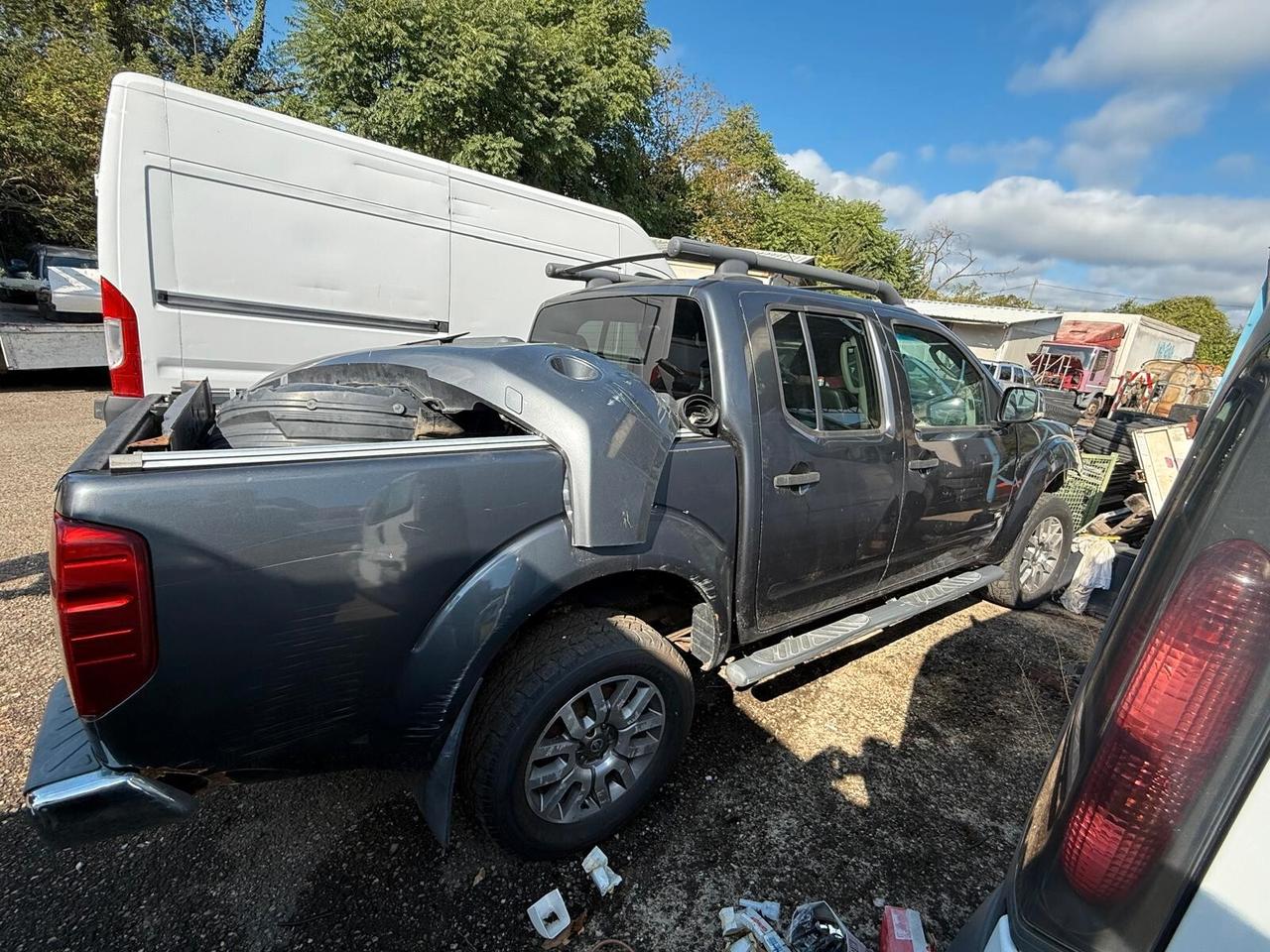 Nissan Navara 3.0 dCi 4 porte Double Cab LE V6