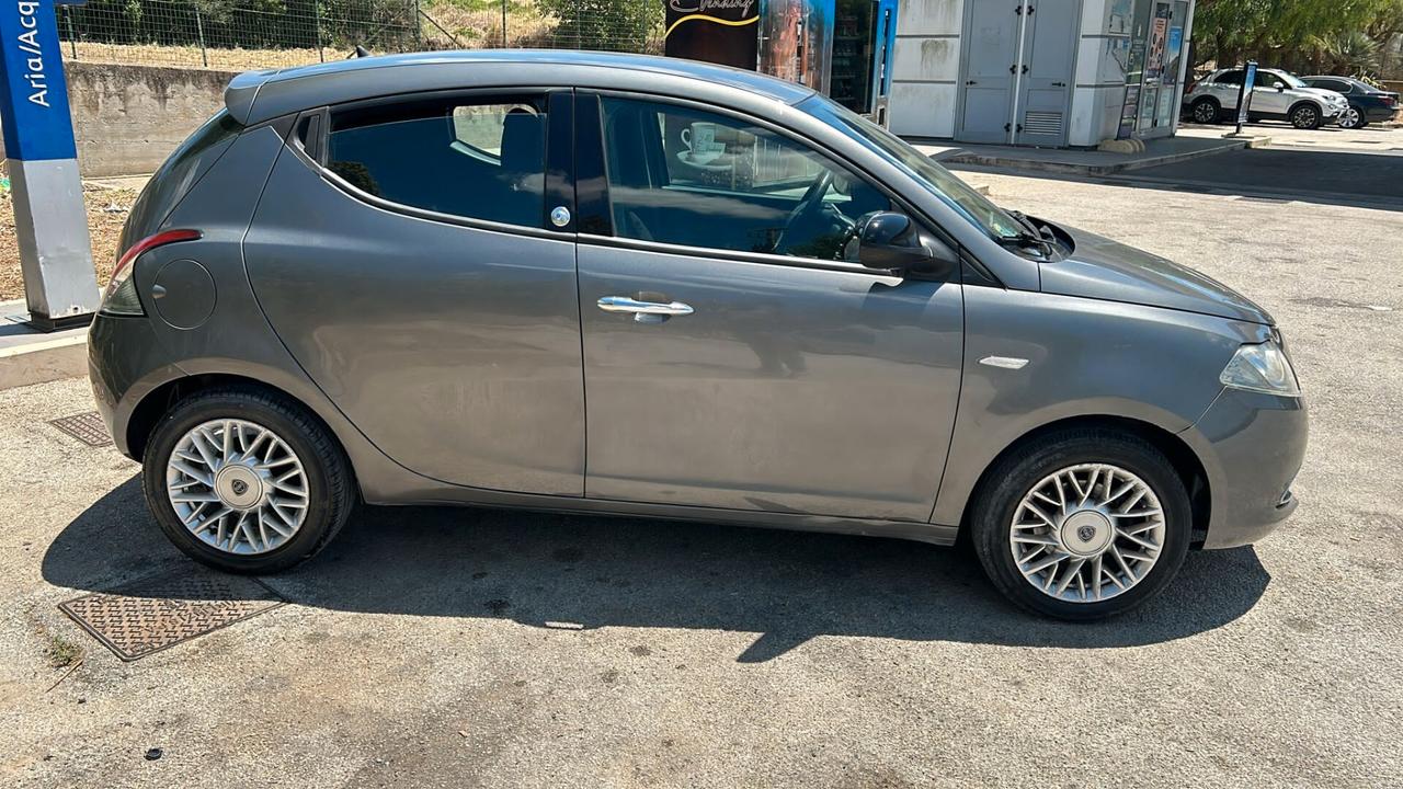 Lancia Ypsilon 1.2 69 CV 5 porte GPL Ecochic