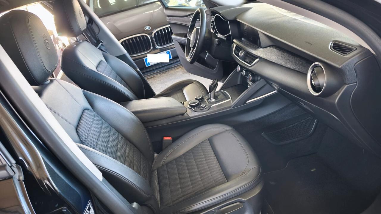 Alfa Romeo Stelvio 2.2 Turbodiesel 190 CV AT8 Q4 Super