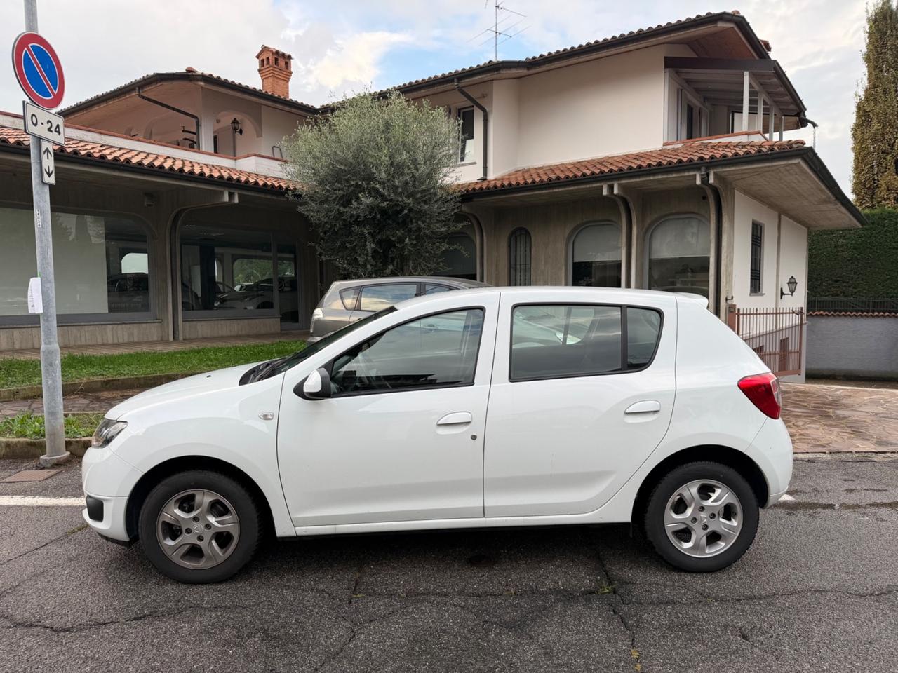 Dacia Sandero 1.2 75CV Lauréate