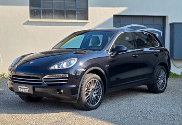 Porsche cayenne 3.0 V6 TDI platinum edition
