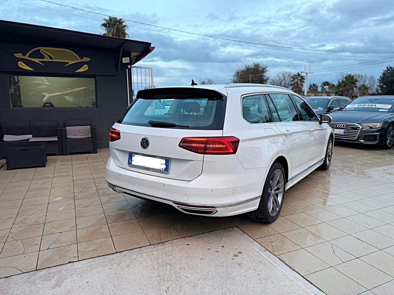 Volkswagen Passat Variant 2.0 BiTDI 4MOT. DSG Highline BlueMotion Tech.