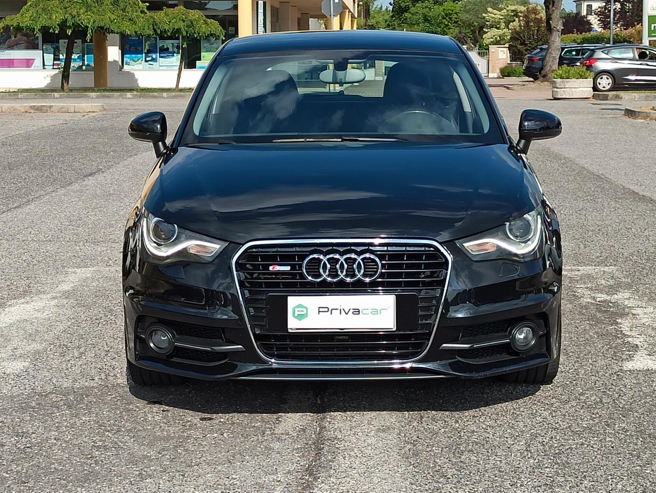 Audi A1 1.6 TDI 105 CV Attraction SLINE