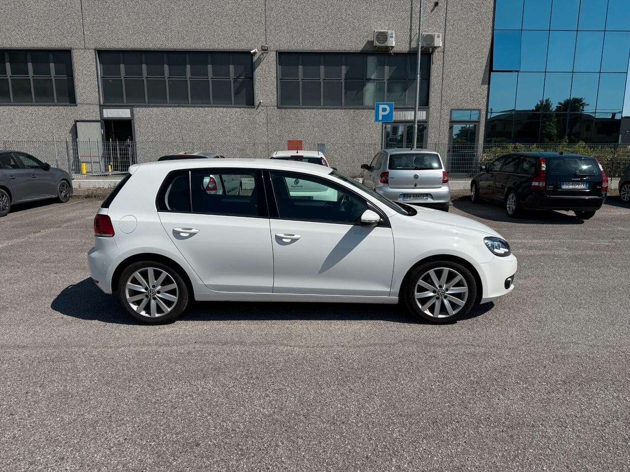 Volkswagen Golf 1.6 TDI DPF 5p. Highline