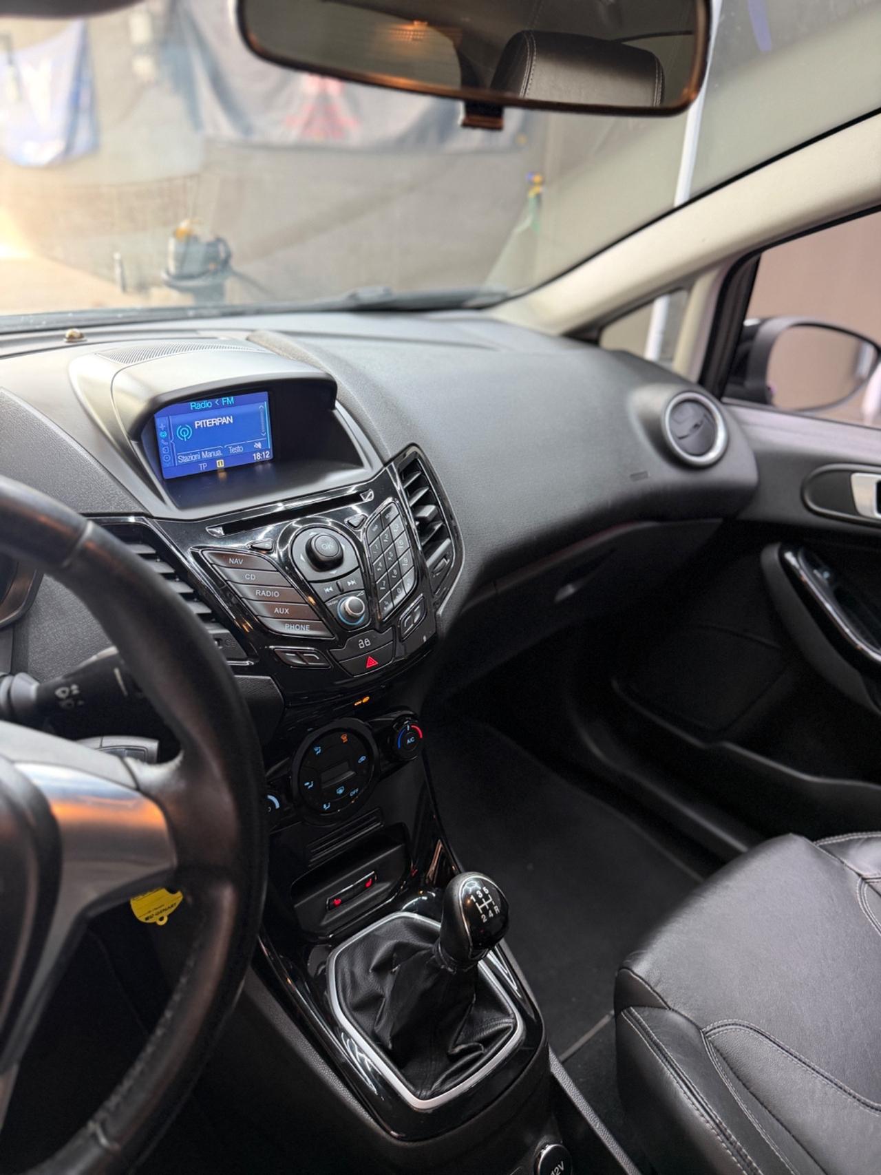 Ford Fiesta 1.5 TDCi 75CV 5 porte Titanium