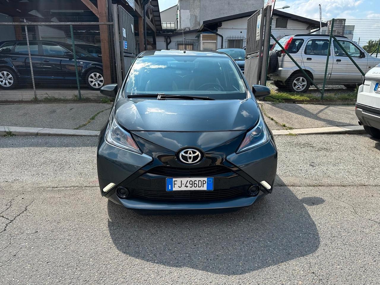 Toyota Aygo 1.0 VVT-i 69 CV 5 porte x-cool