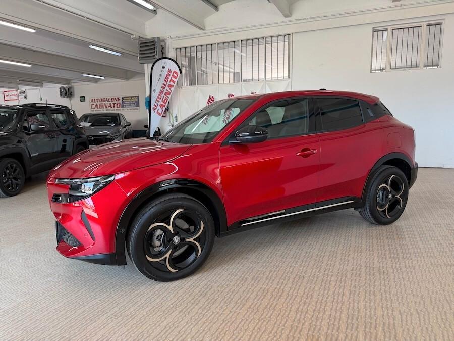 Alfa Romeo Junior 1.2 145 CV Hybrid eDCT6 Q4 Intensa Km 1200 ROSSO BRERA 4X4