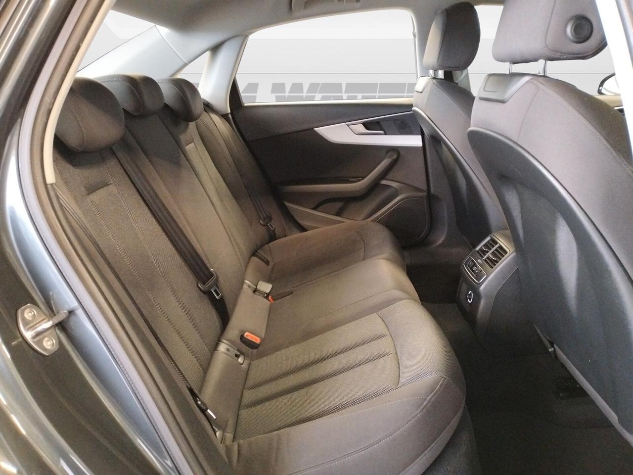 Audi A4 2.0 TDI 150 CV S tronic Business IVA ESPOSTA