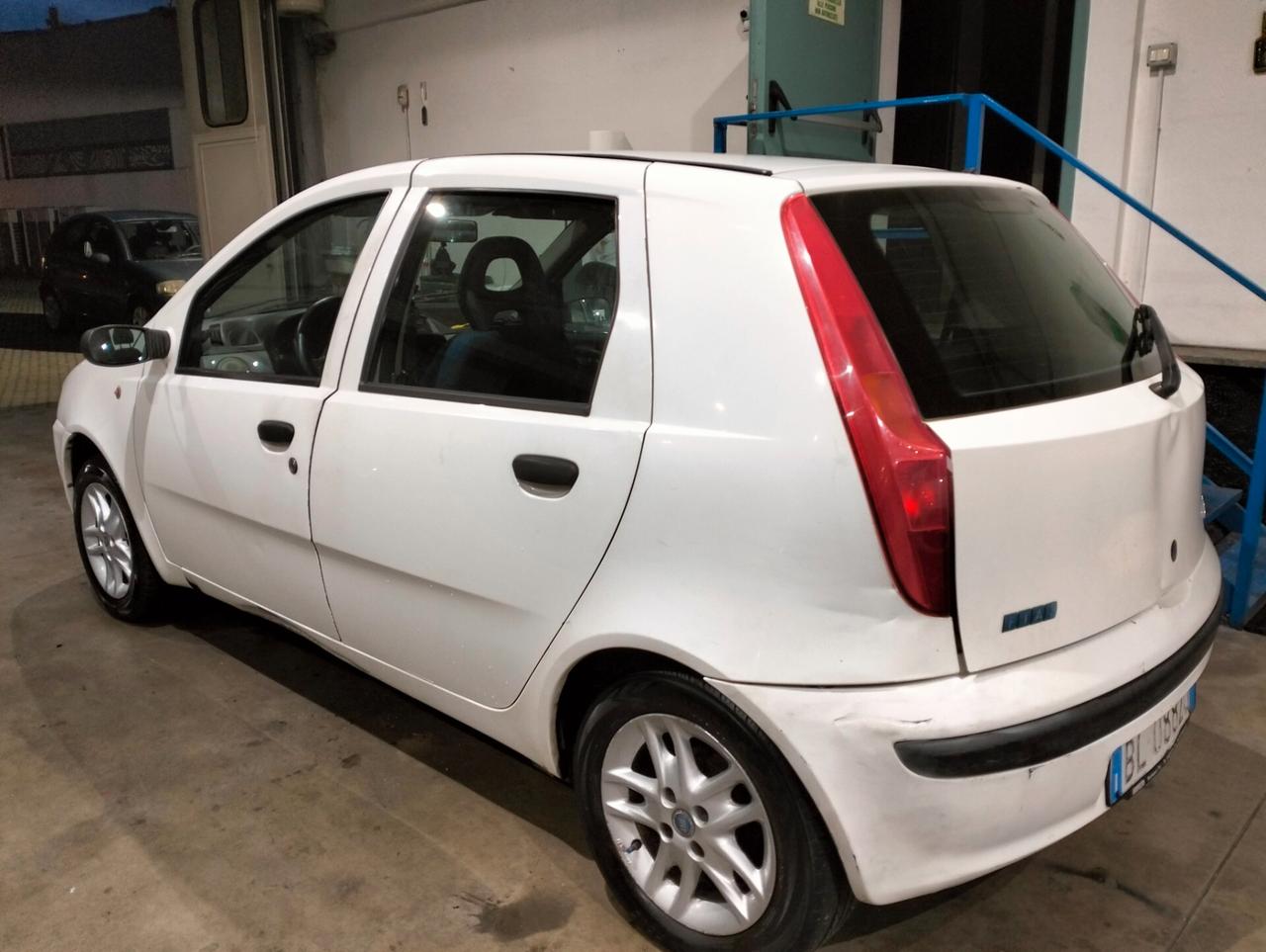 Fiat Punto 1.2i cat 5 porte EL