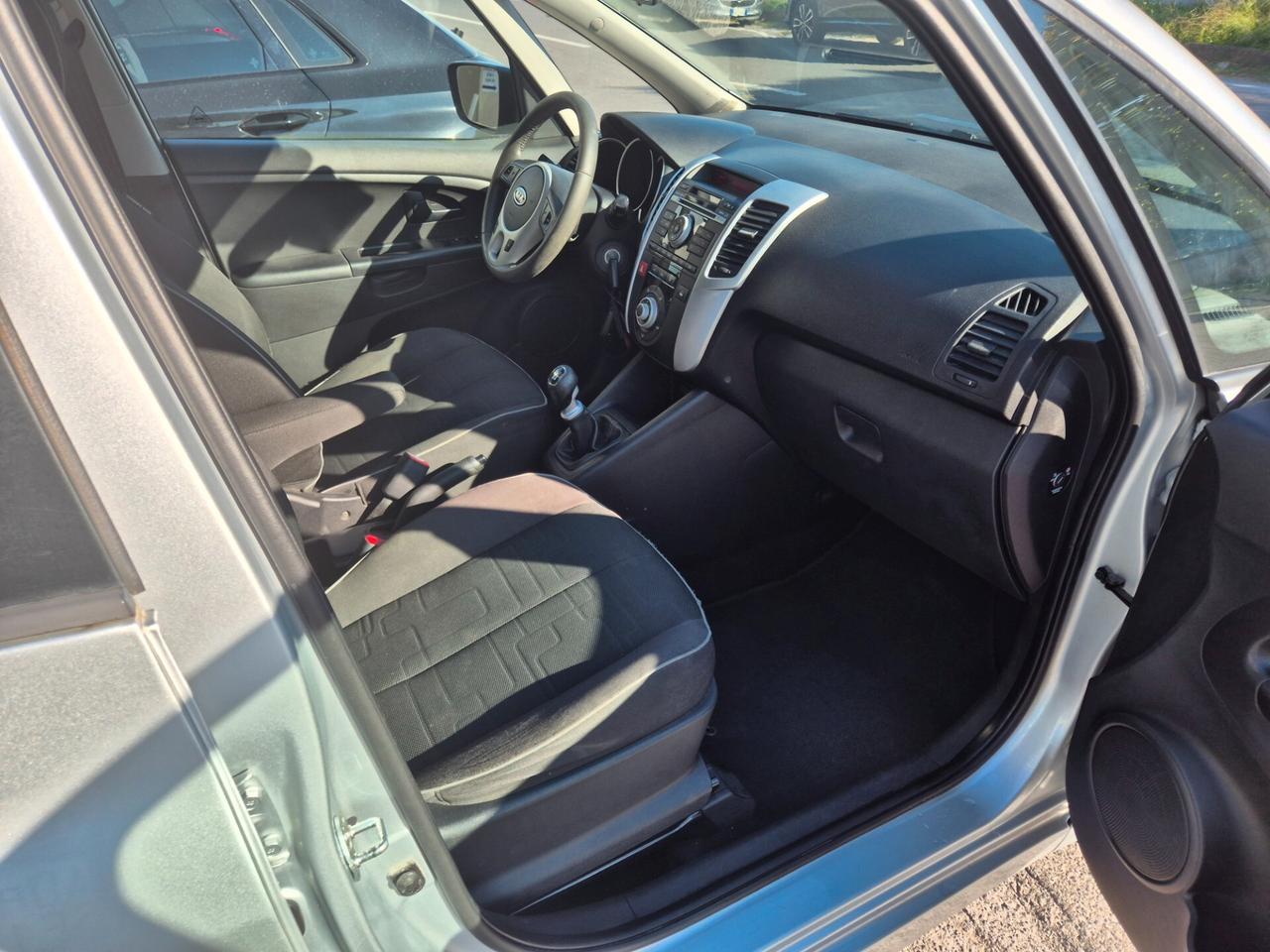 Kia Venga 1.4 CVVT EX Easy