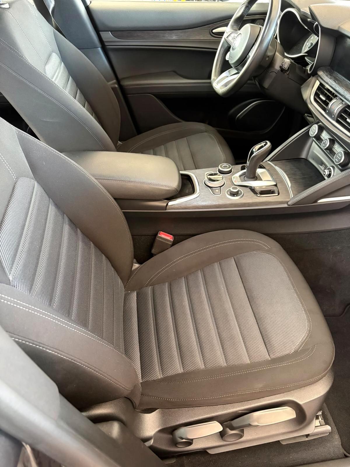 ALFA Stelvio 2.2Mjt 190CV AT8 Q4 Business - 2023
