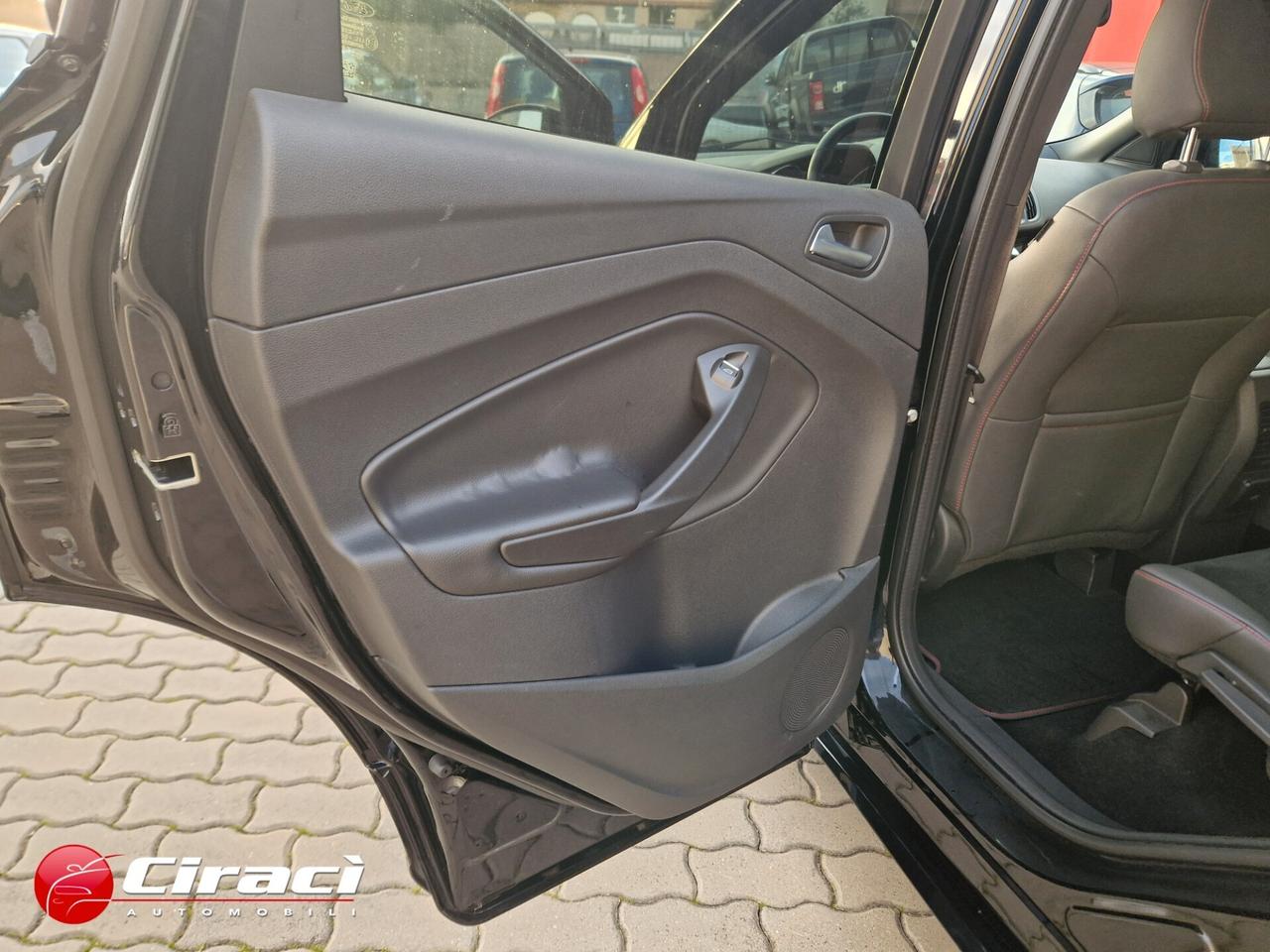 Ford Kuga 2.0 TDCI 180 CV S&S 4WD Powershift ST-Line