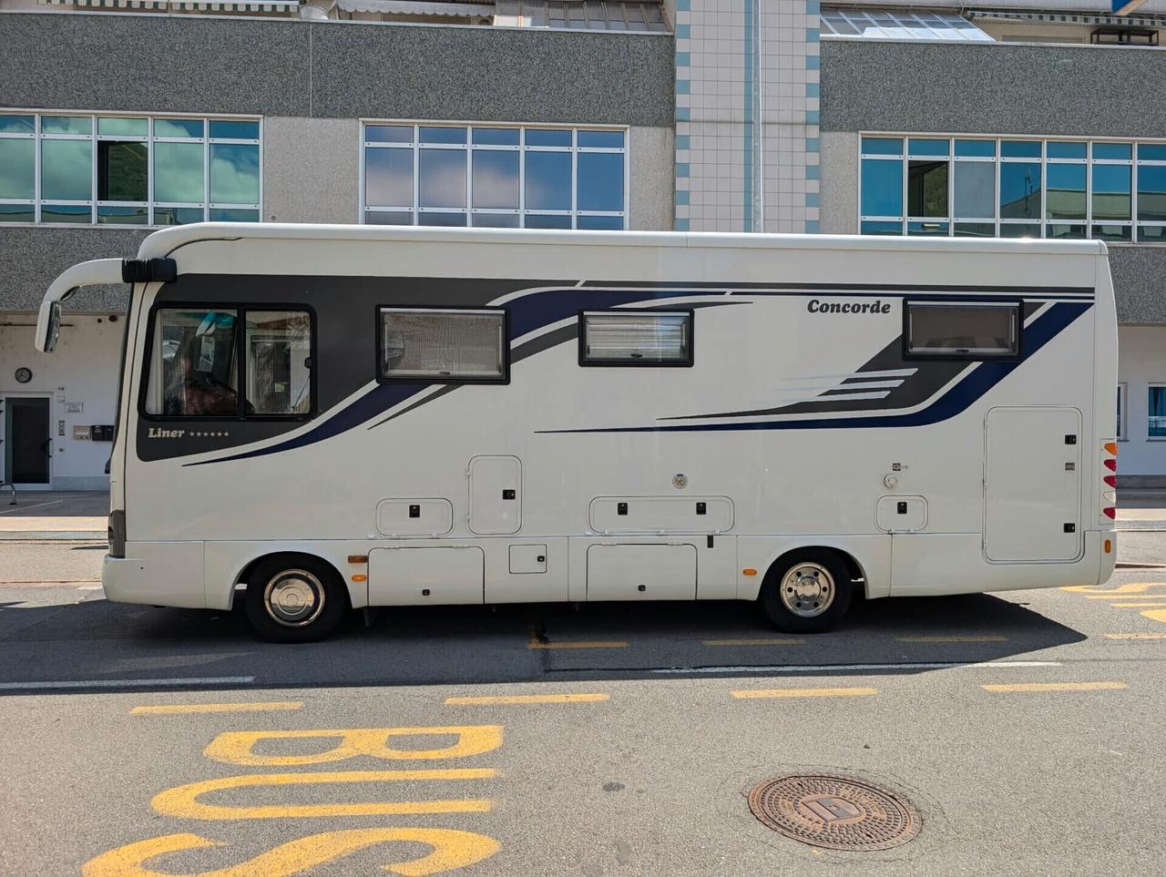 Concorde 840 Motorhome