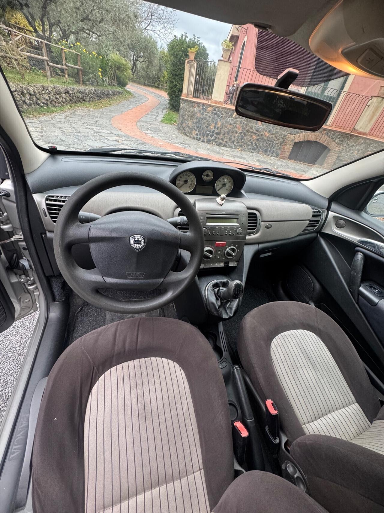 Lancia Ypsilon 1.3 Multijet 16V Platino