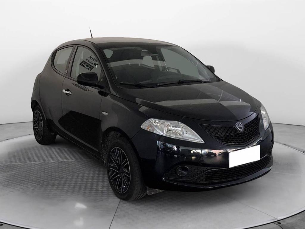 Lancia Ypsilon 5 Porte 1.2 Ecochic Silver