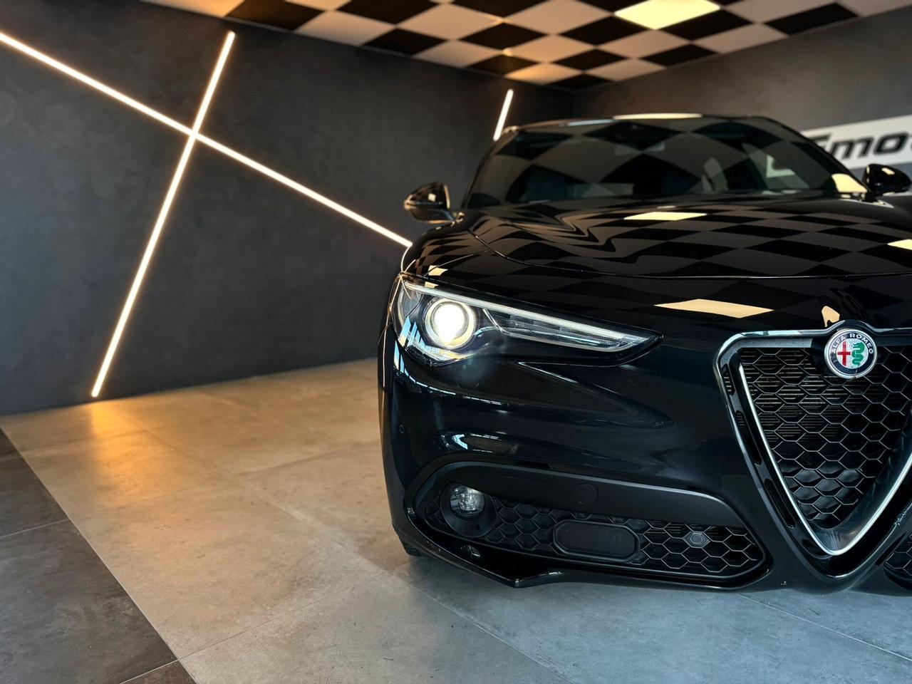 Alfa Romeo Stelvio 2.2 Turbodiesel 160 CV AT8 RWD Business