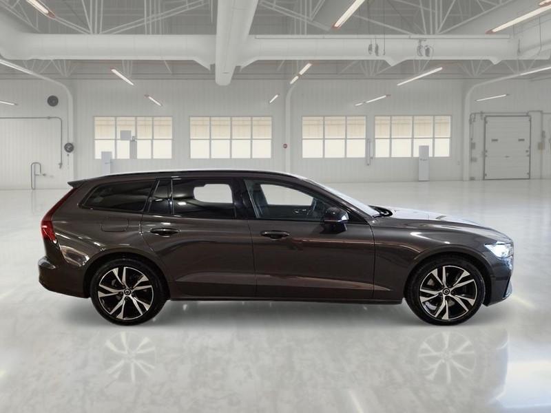 VOLVO V60 B4 D AUTOM. PLUS DARK 5 PORTE STATION WAGON
