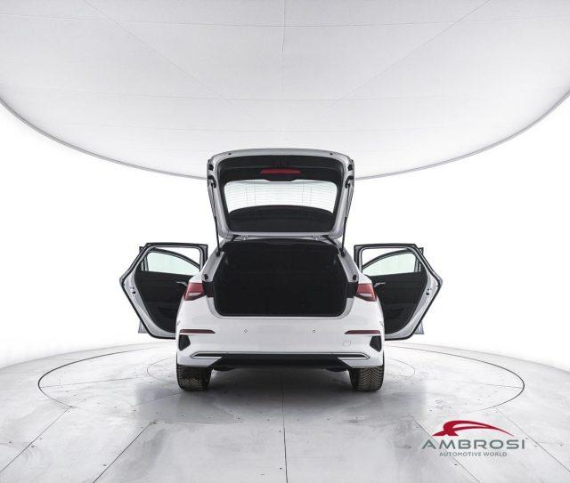 AUDI A3 30 TDI S tronic Business Advanced