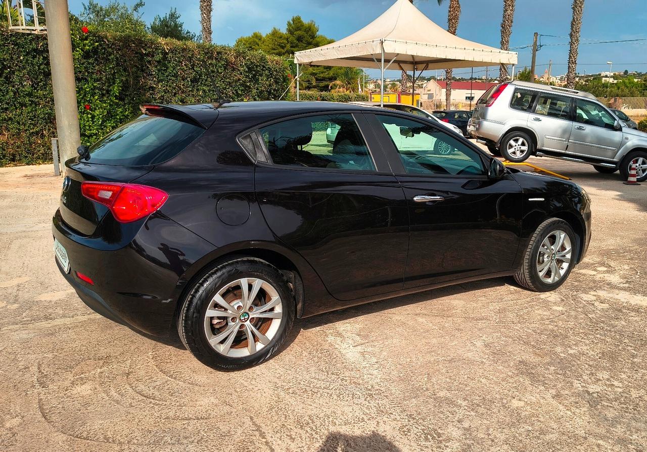 Alfa Romeo Giulietta 1.6 JTDm-2 105 CV Business