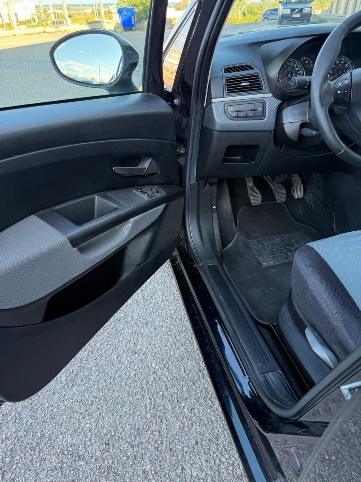 Fiat Grande Punto 1.4 - METANO- UNICO PROPRIETARIO