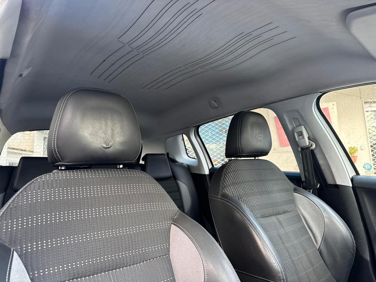 Peugeot 2008 BlueHDi 100cv Black Matt Garanzia