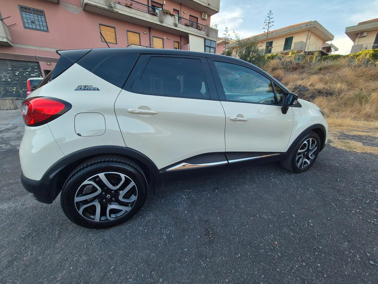 Renault Captur 1.5 dCi 90 CV S&S Project Runway 2015