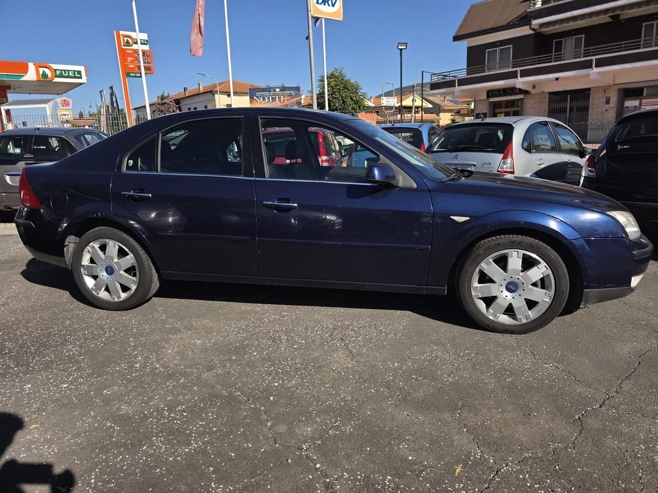 FORD MONDEO 2 SERIE 2.2 16V