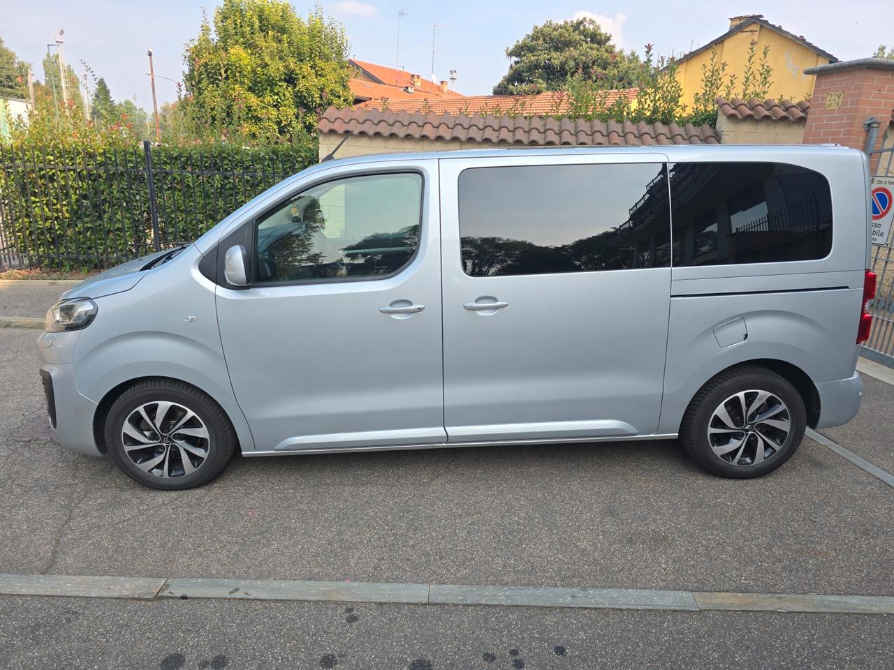 Citroen Spacetourer Business Lounge