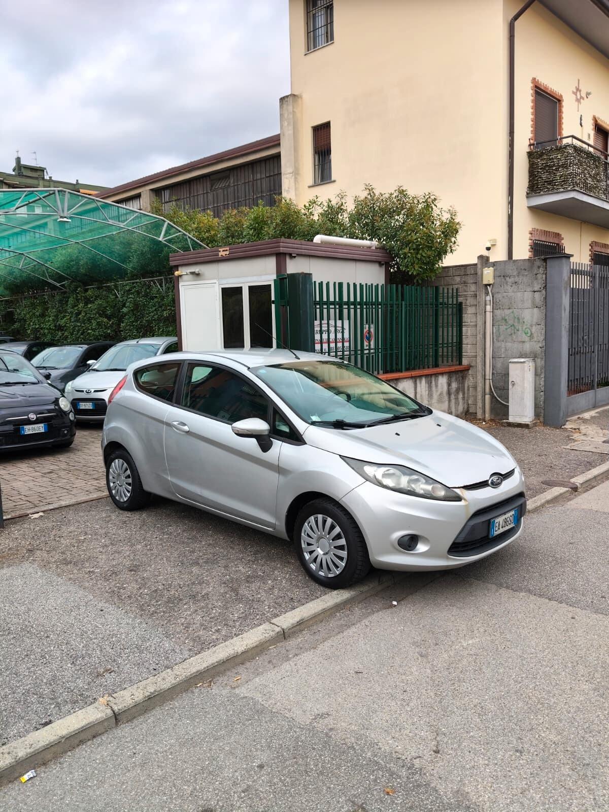 Ford Fiesta 1.2 82CV 3 porte Titanium