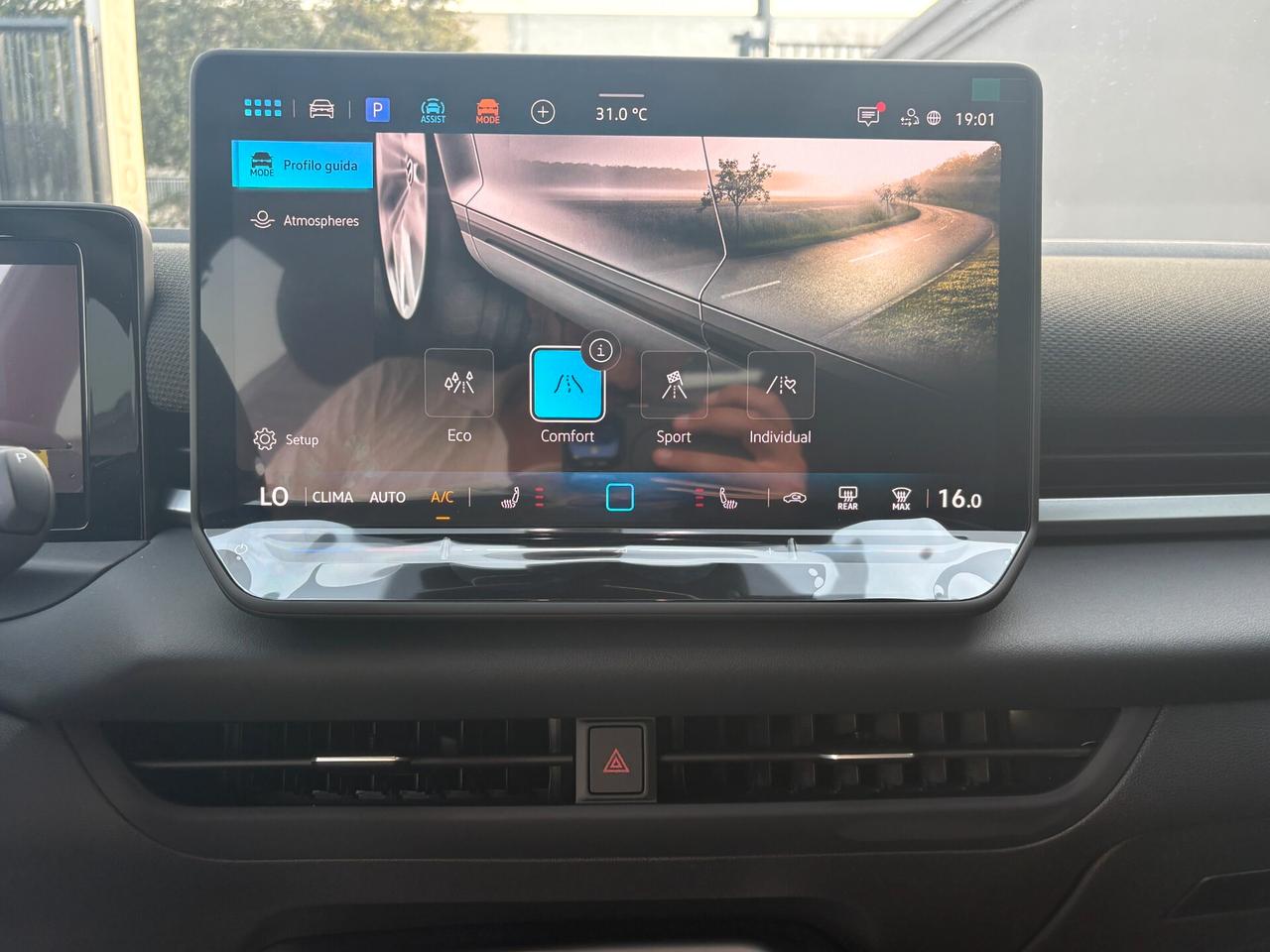 NEW VOLKSWAGEN T-ROC 1.5 eTSI ACT 150 CV DSG R-LINE