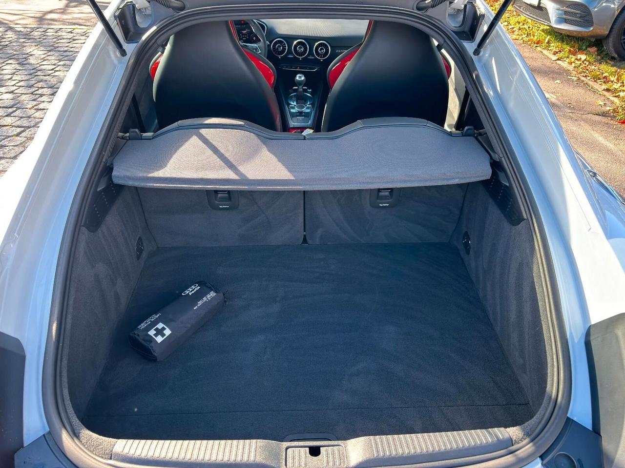 Audi TT TTS Coupé TFSI quattro S tronic Competition