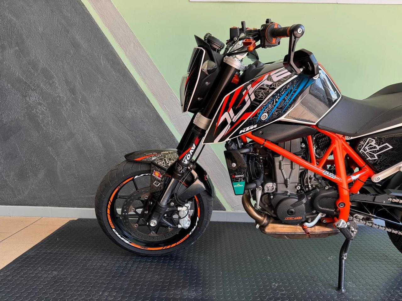 Ktm 690 Duke *TUA A 1795 EURO CON FORMULA 50%