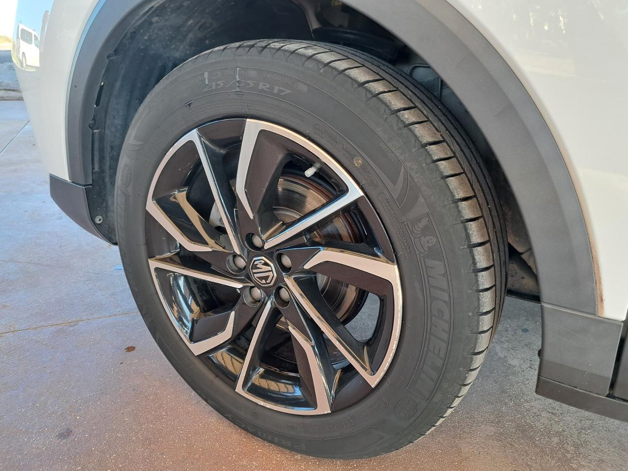 MG ZS 1.0 T-GDI Luxury 82